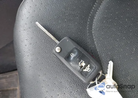 2013 Volkswagen Passat 2.5L Se from USA, damaged, VIN 1VWBP7A33DC057302